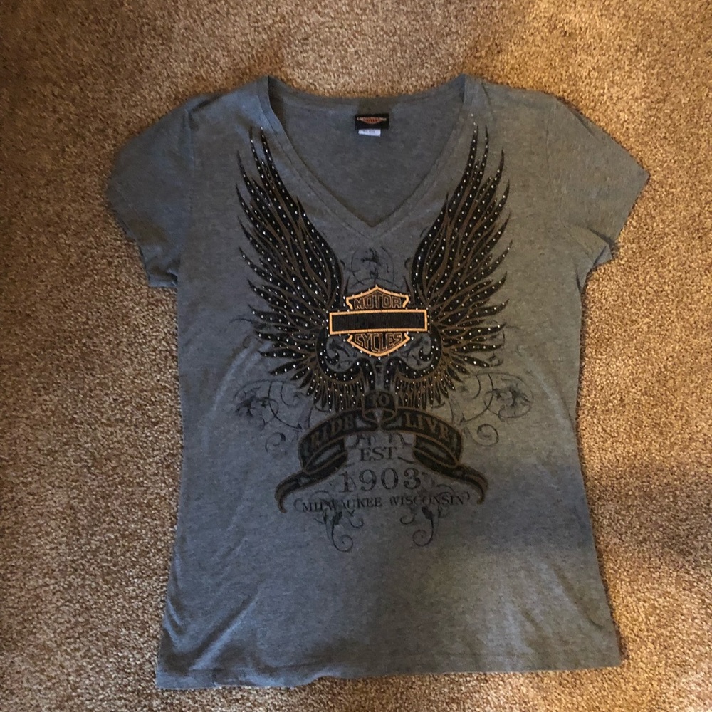 Woman’s Harley Davidson tee...